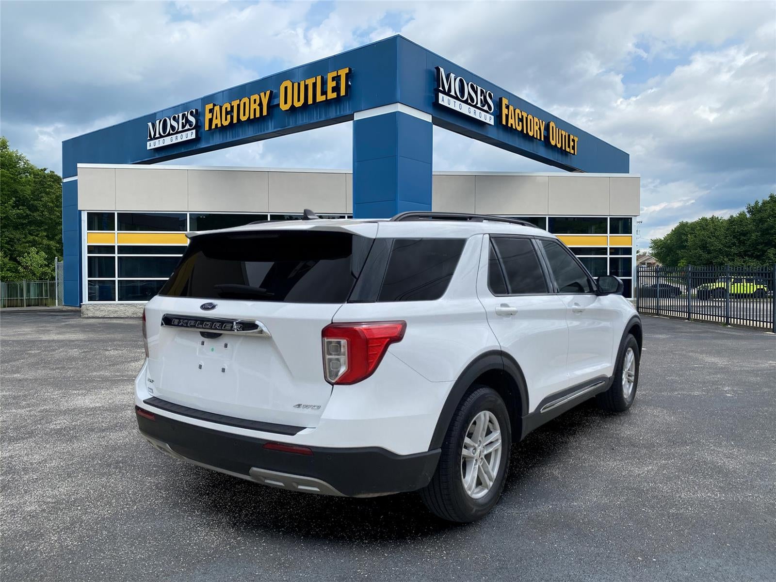 2024 Ford Explorer XLT