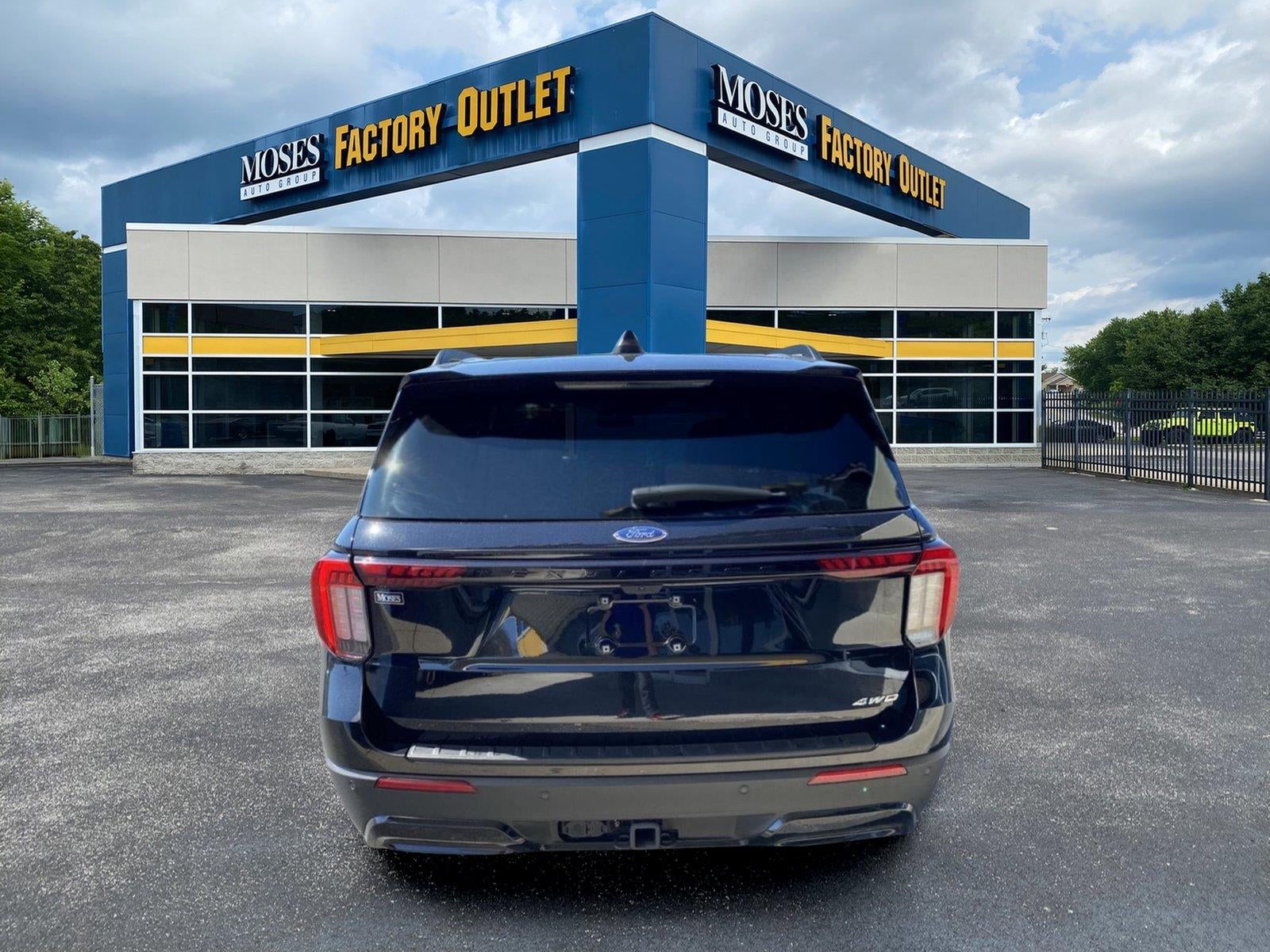 2025 Ford Explorer ST-Line