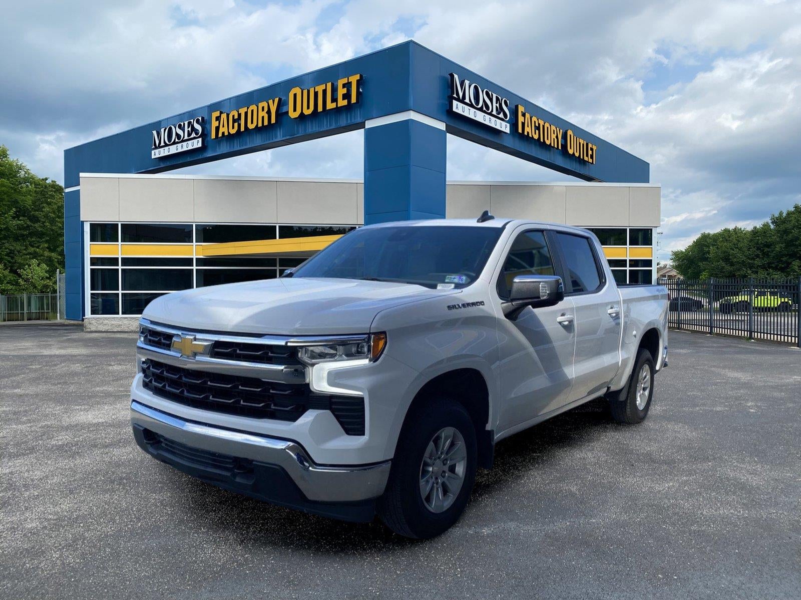2023 Chevrolet Silverado 1500 LT