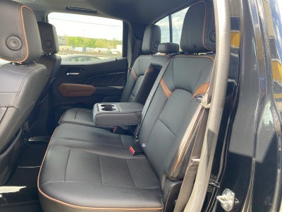 2024 GMC Canyon 4WD AT4