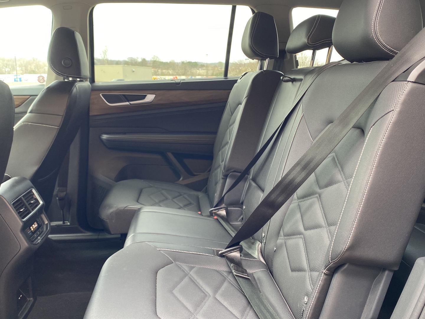 2025 Volkswagen Atlas 2.0T SE w/Technology