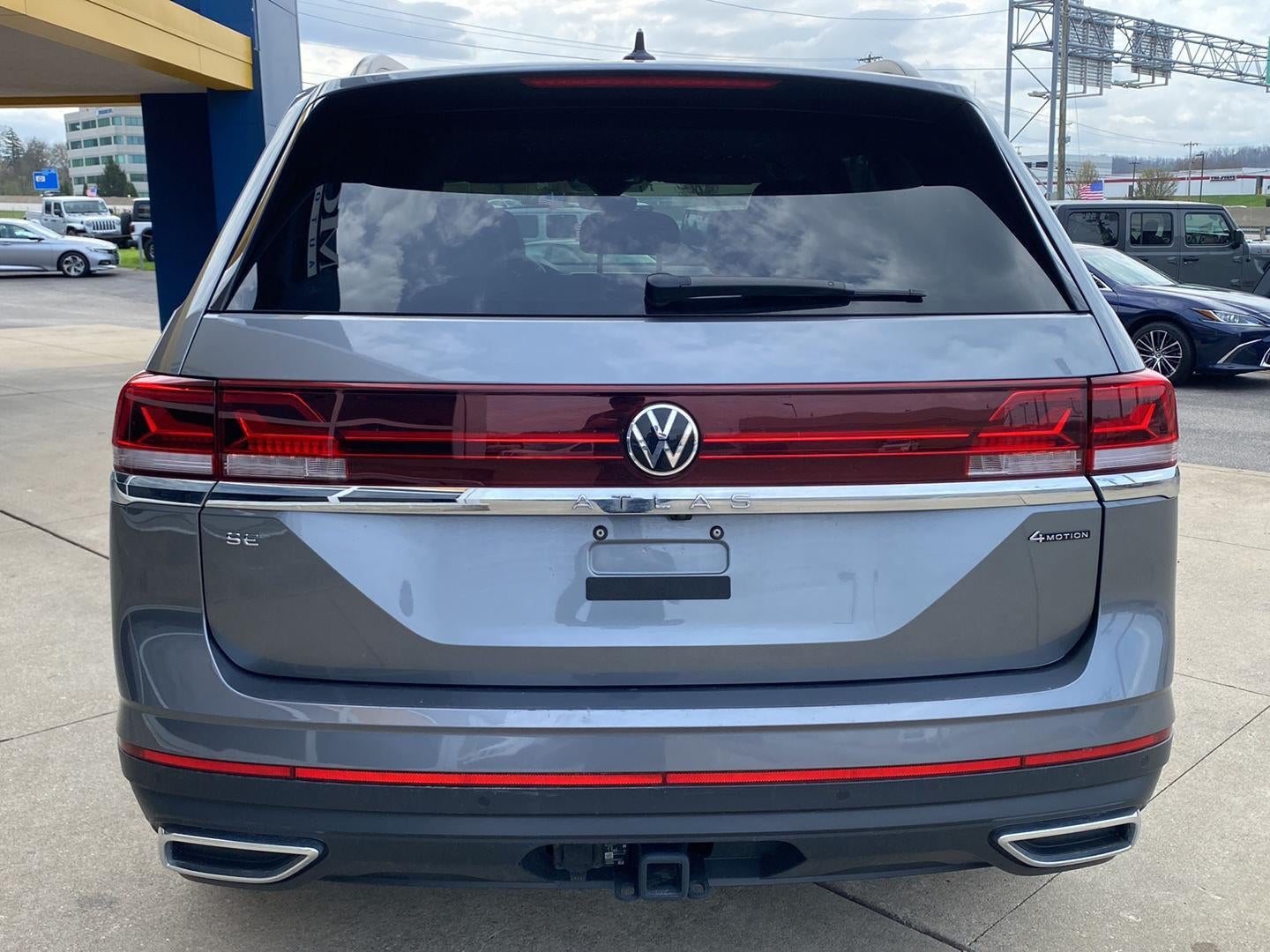 2025 Volkswagen Atlas 2.0T SE w/Technology