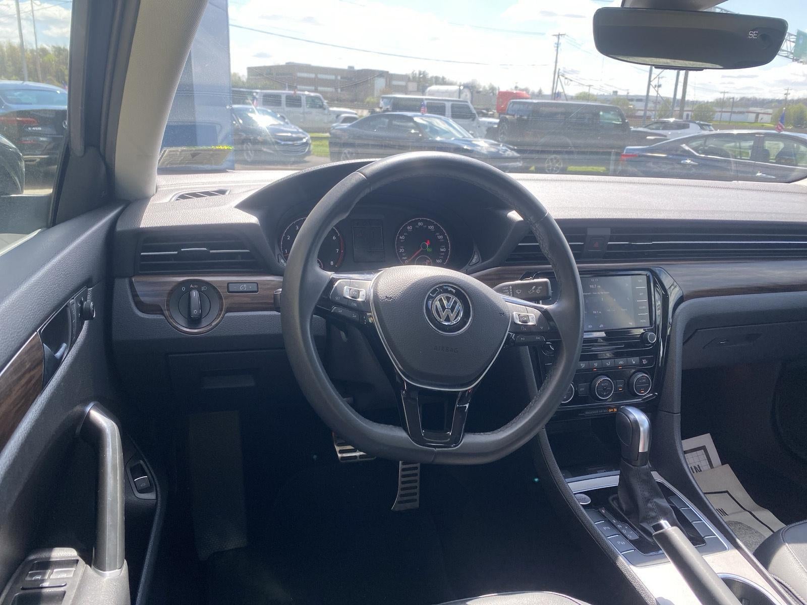 2022 Volkswagen Passat 2.0T Limited Edition