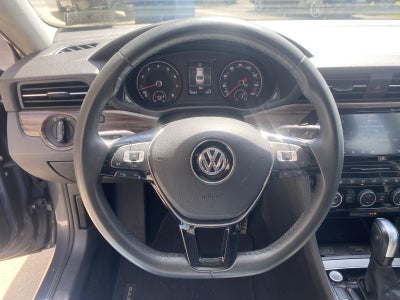 2022 Volkswagen Passat 2.0T Limited Edition