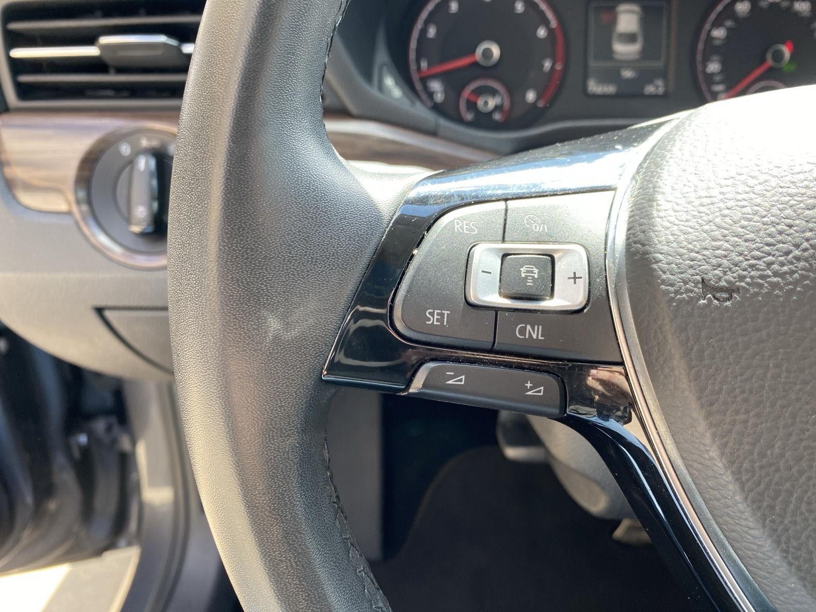 2022 Volkswagen Passat 2.0T Limited Edition