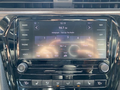 2022 Volkswagen Passat 2.0T Limited Edition