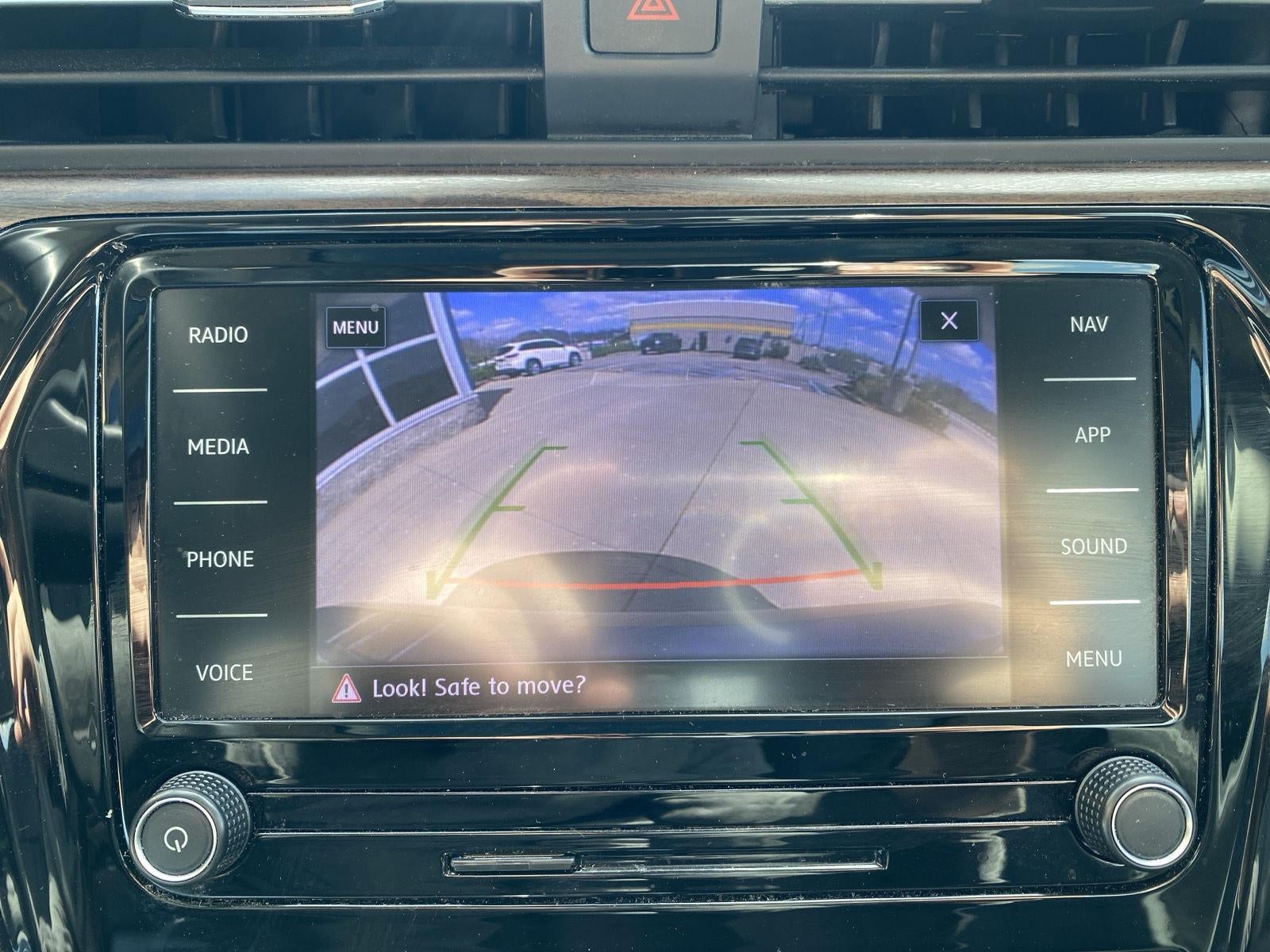 2022 Volkswagen Passat 2.0T Limited Edition