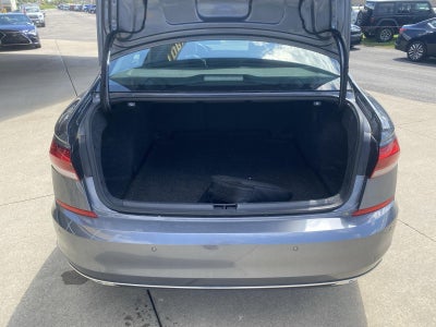 2022 Volkswagen Passat 2.0T Limited Edition