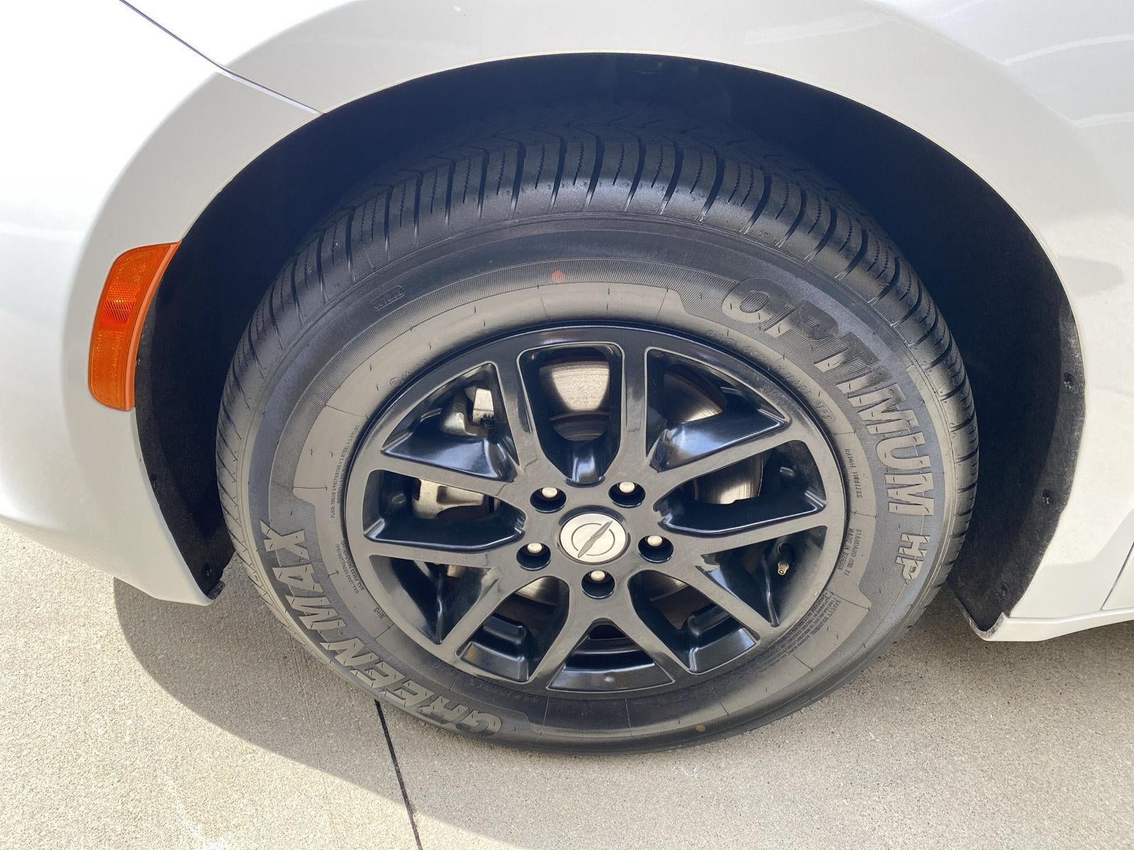 2024 Chrysler Voyager LX