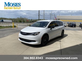 2024 Chrysler Voyager LX