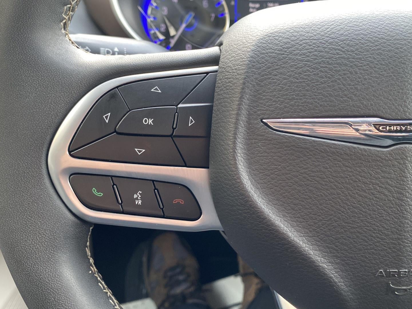 2024 Chrysler Voyager LX