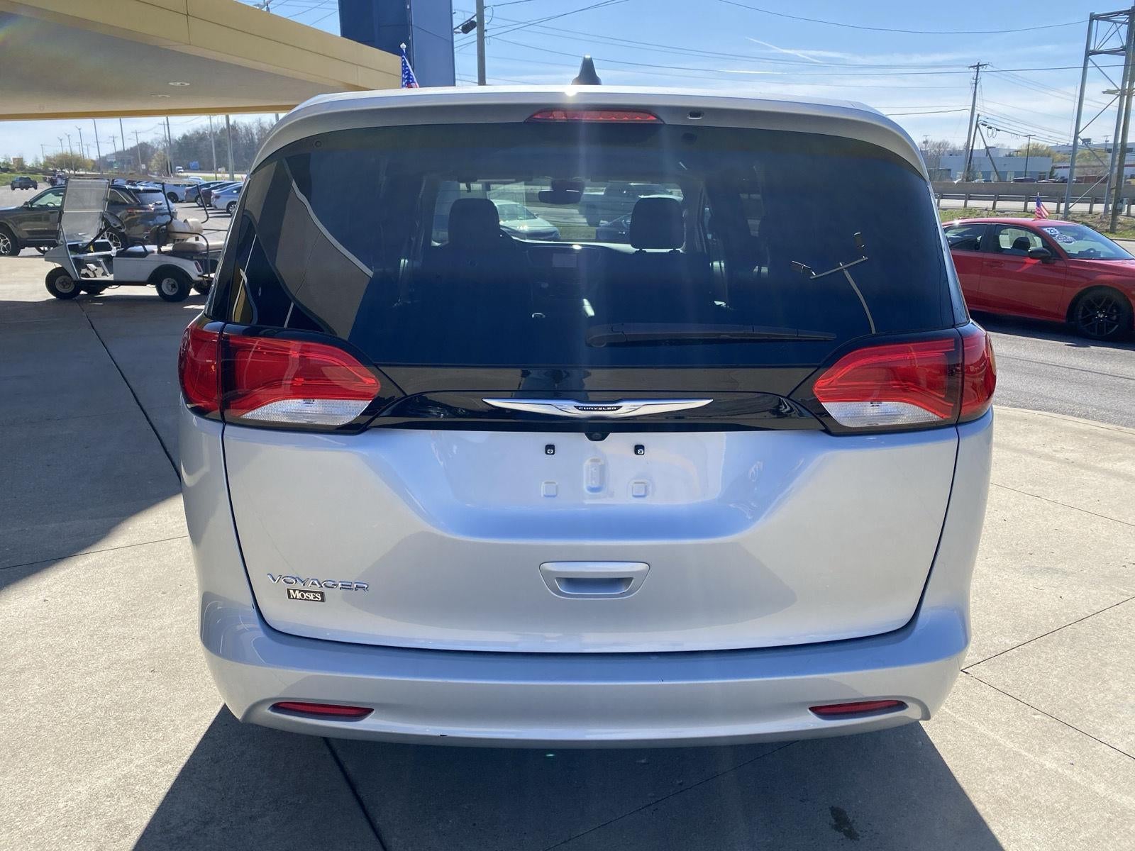 2024 Chrysler Voyager LX