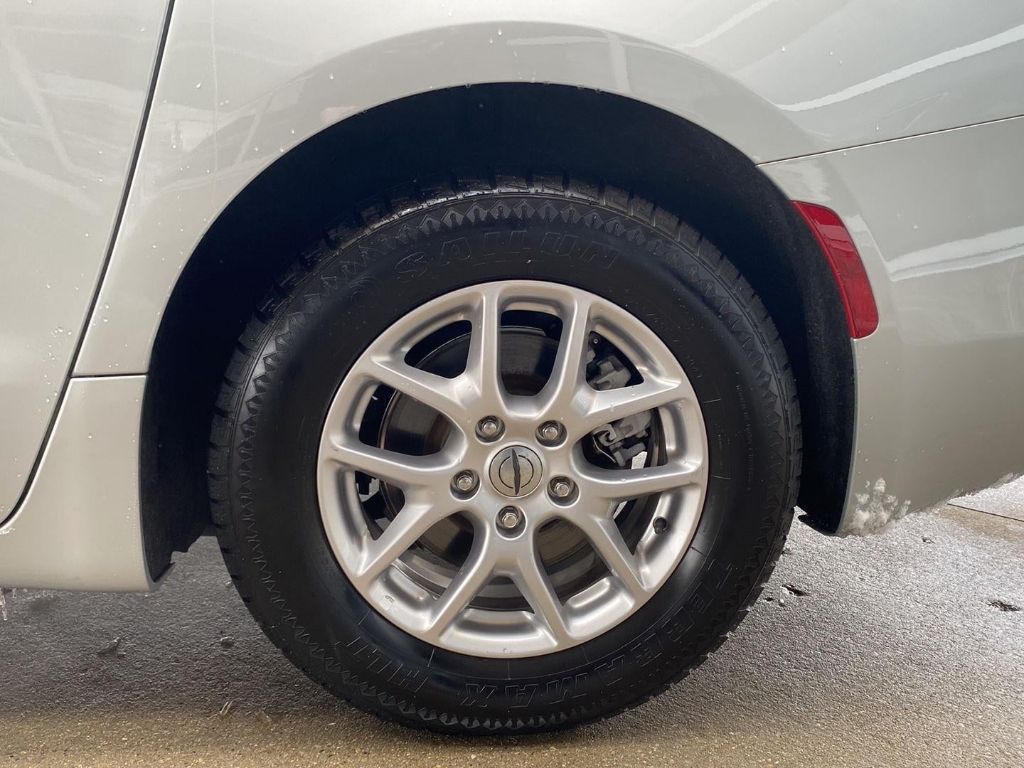 2024 Chrysler Voyager LX