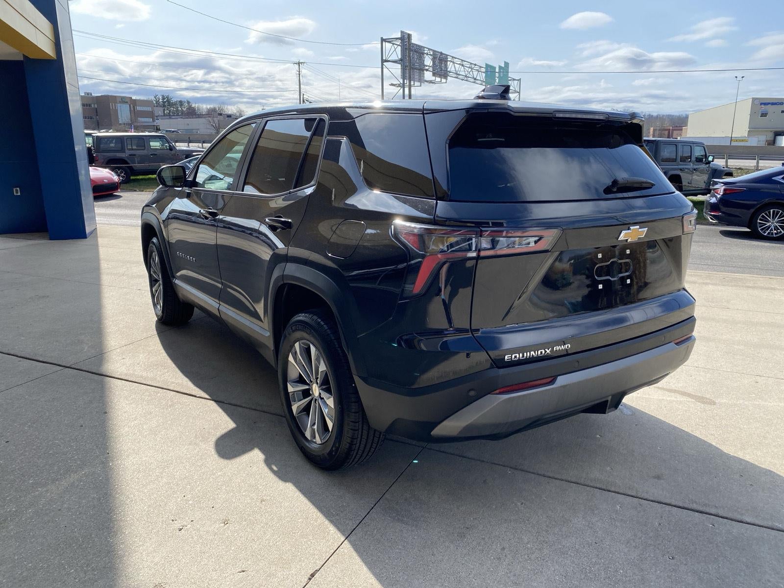 2025 Chevrolet Equinox AWD LT