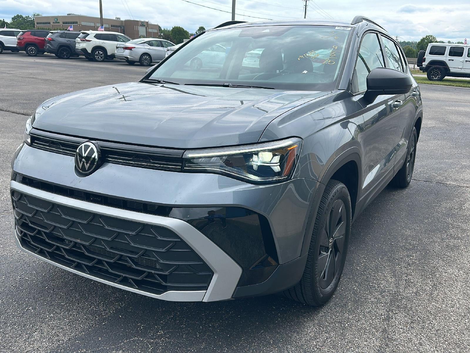 2025 Volkswagen Taos S