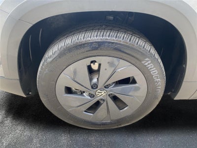 2025 Volkswagen Taos S
