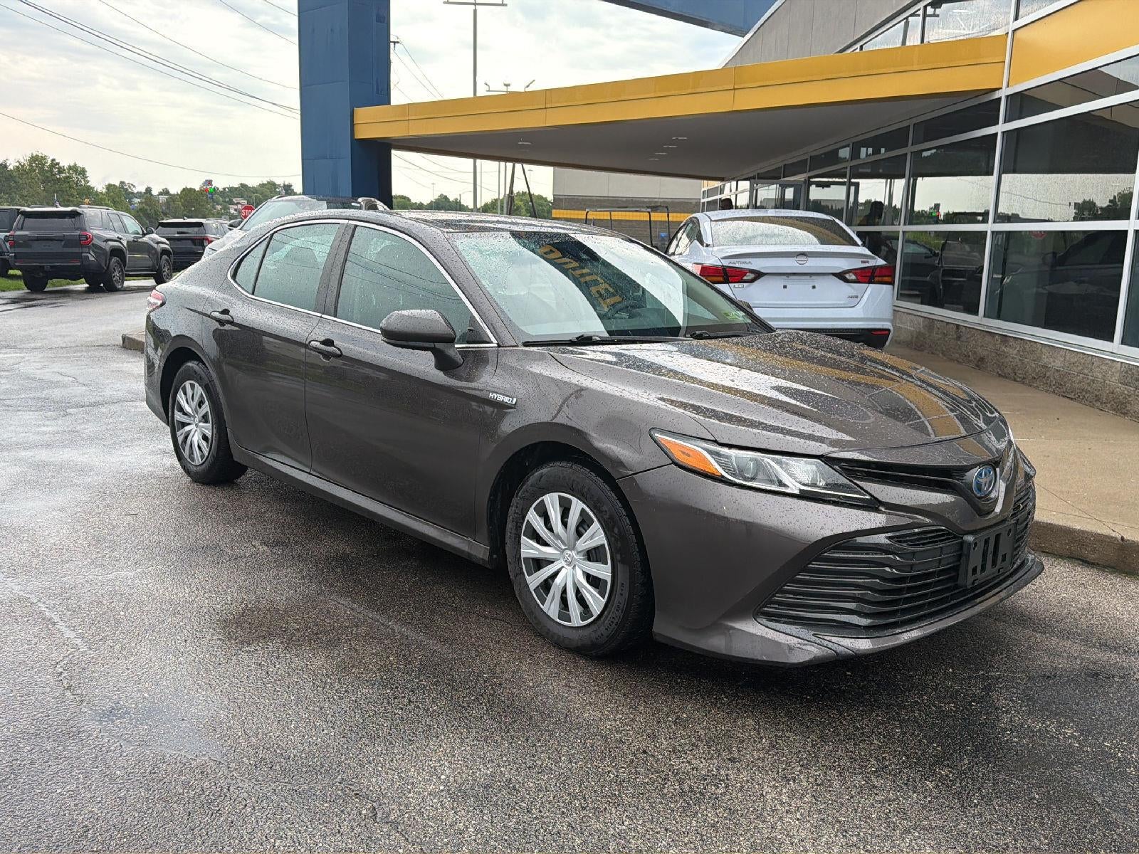 2019 Toyota Camry Hybrid LE