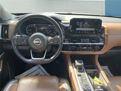 2022 Nissan Pathfinder Platinum