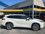 2020 Toyota Highlander Hybrid Platinum