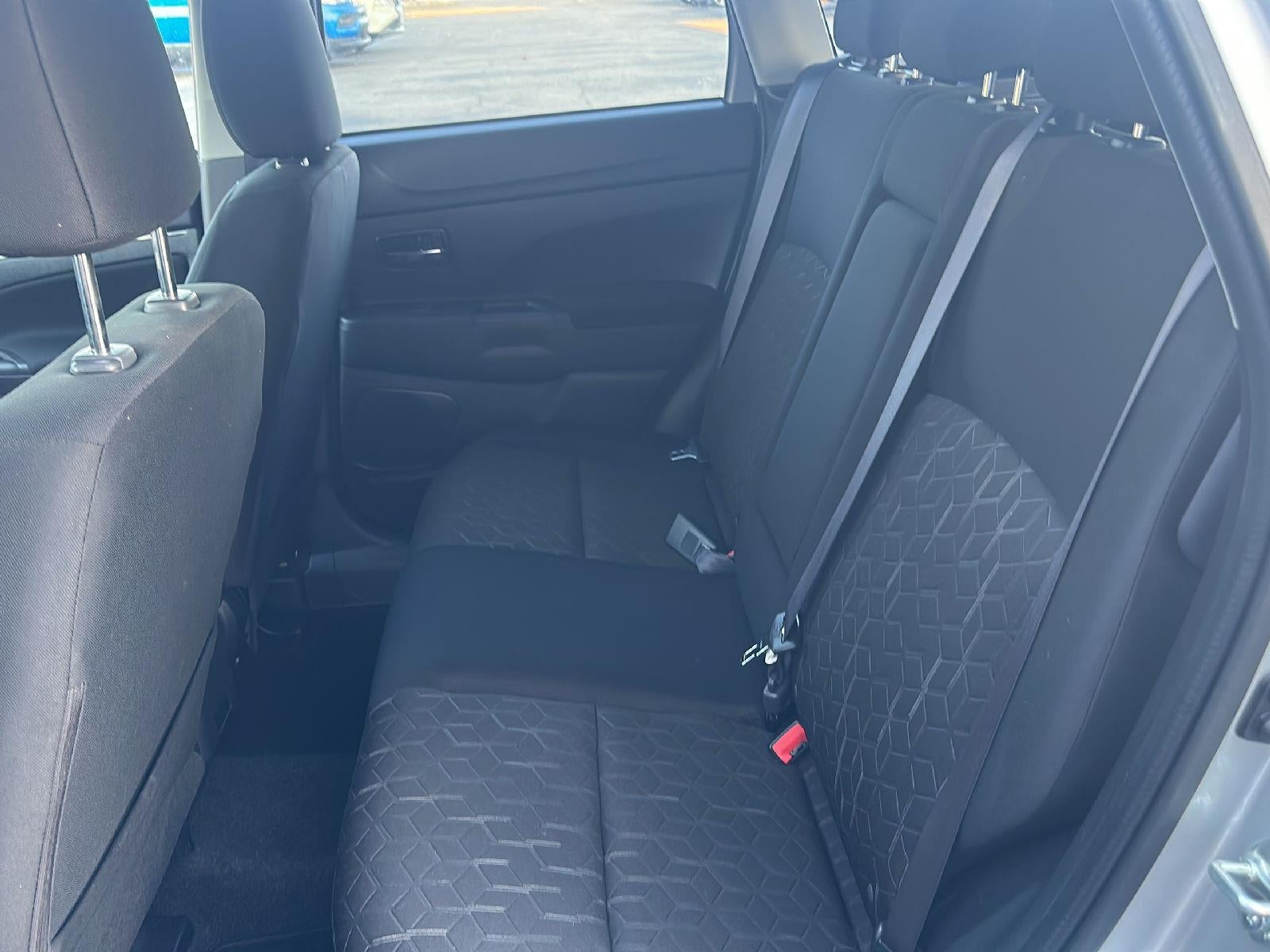 2025 Mitsubishi Outlander Sport ES