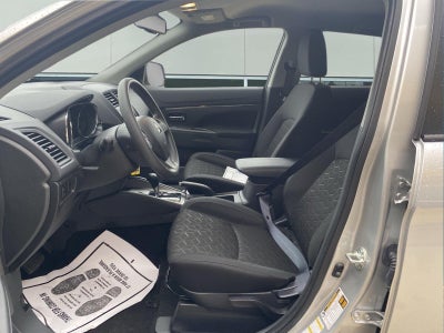 2025 Mitsubishi Outlander Sport ES