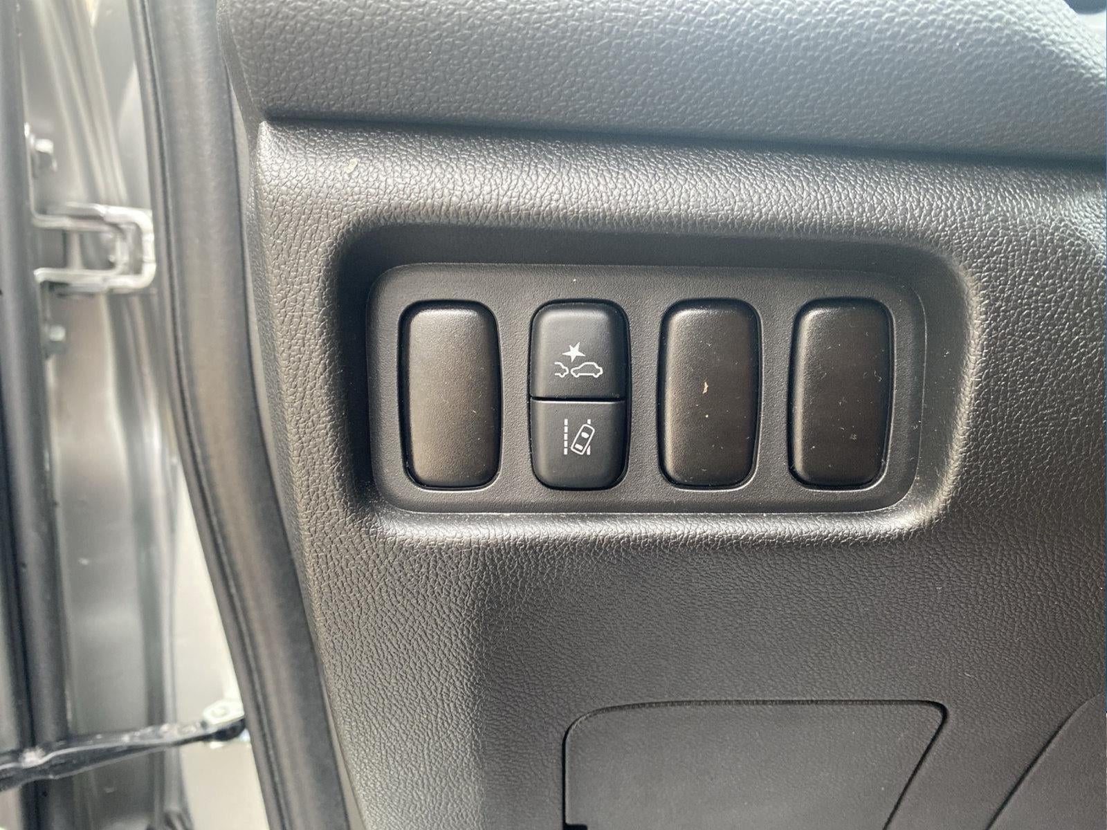 2025 Mitsubishi Outlander Sport ES