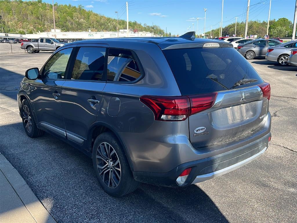 2018 Mitsubishi Outlander ES