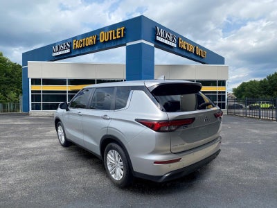 2022 Mitsubishi Outlander ES