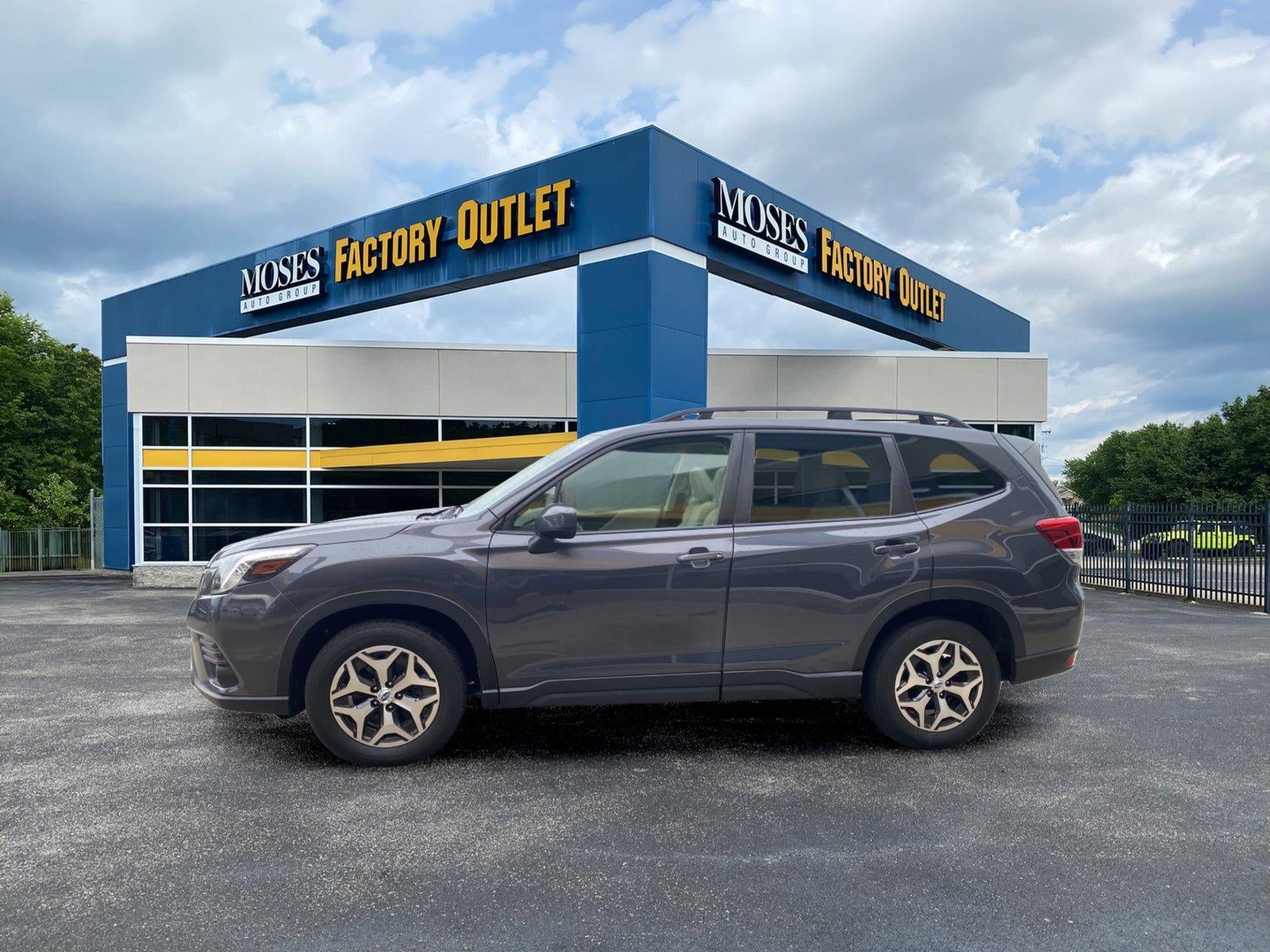 2023 Subaru Forester Premium