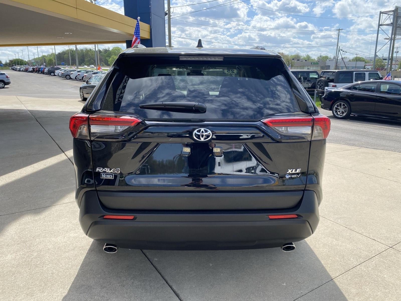 2025 Toyota RAV4 Hybrid XLE