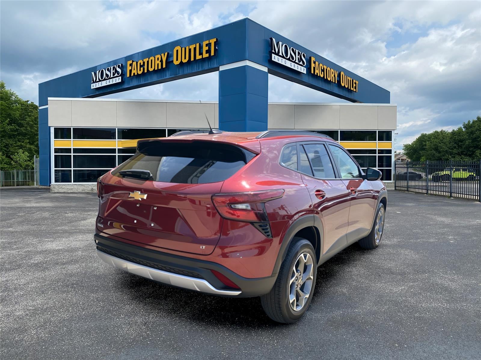 2025 Chevrolet Trax LT