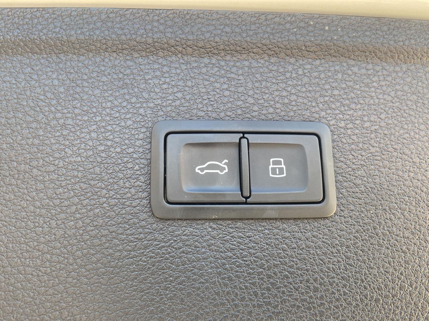 2022 Audi SQ5 Premium Plus