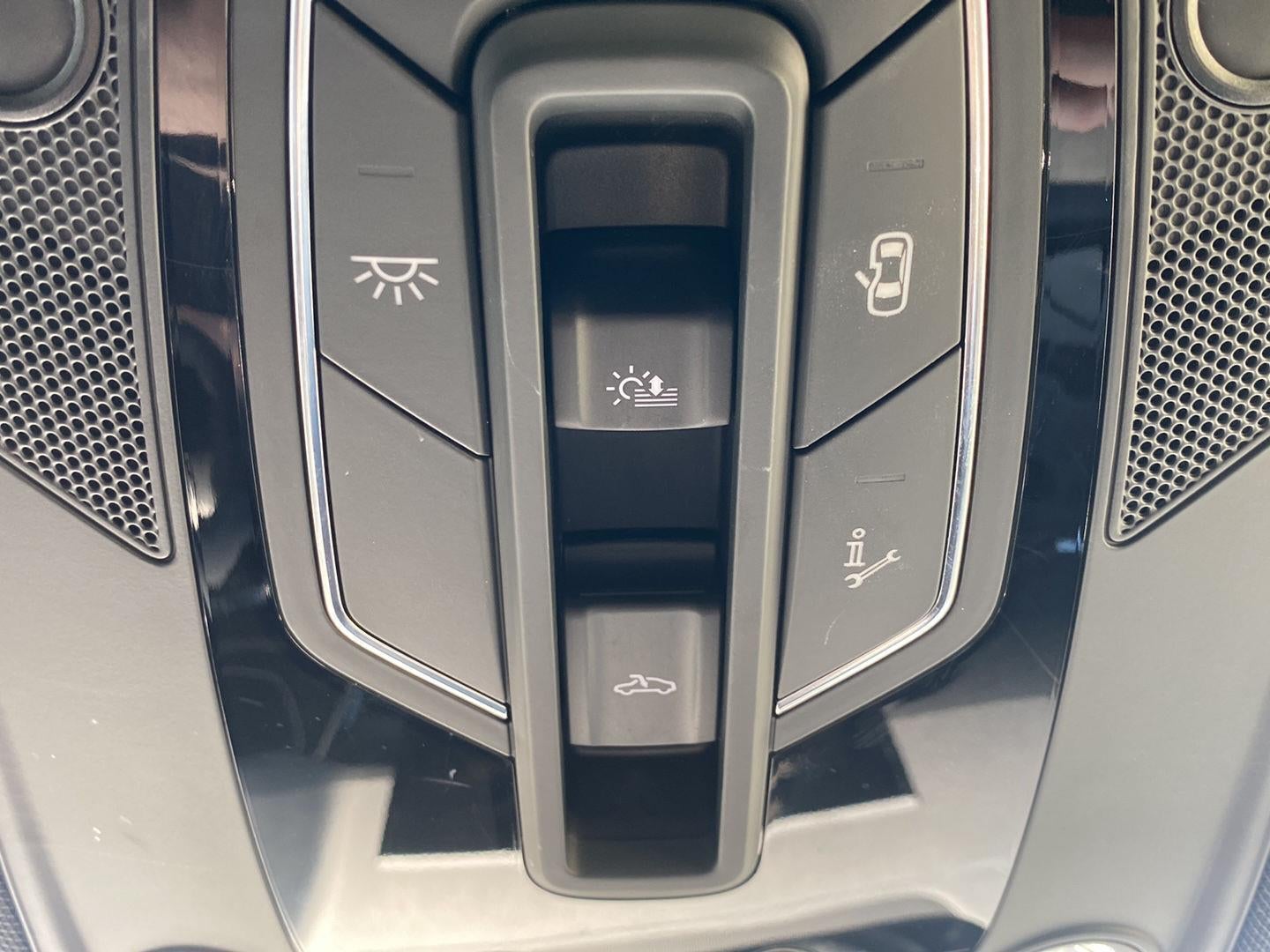 2022 Audi SQ5 Premium Plus