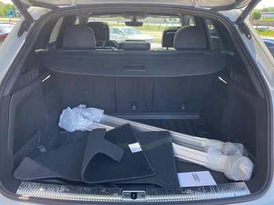2022 Audi SQ5 Premium Plus