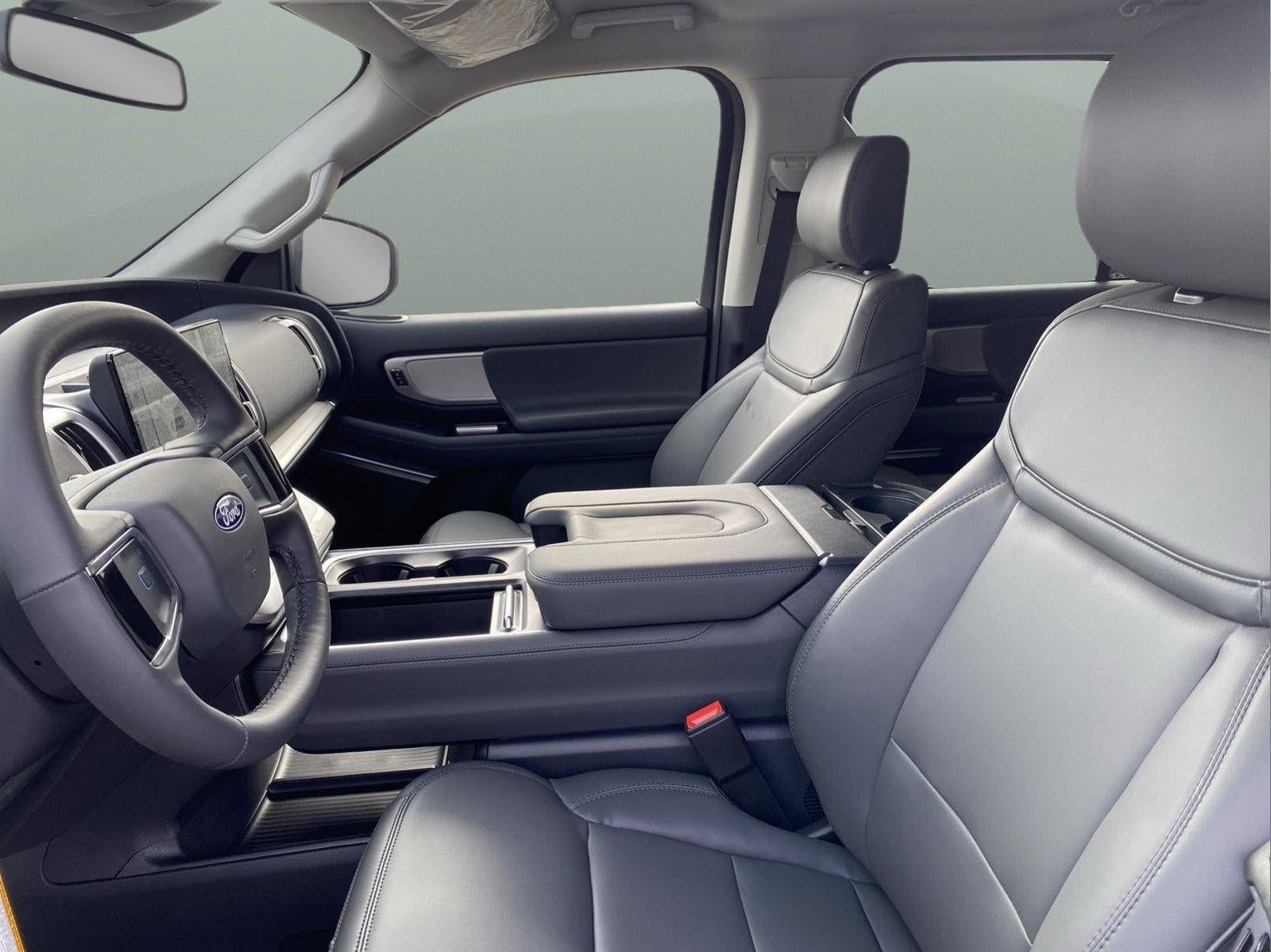 2027 Ford Expedition Active