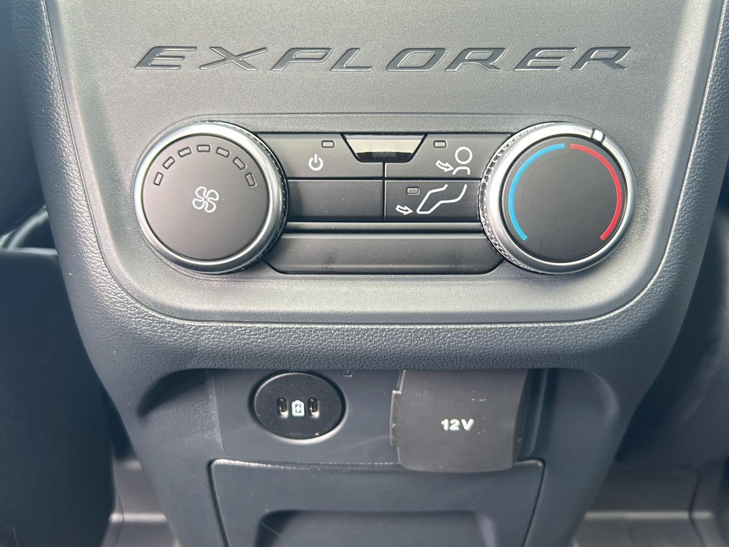 2027 Ford Explorer Active w/200A Pkg
