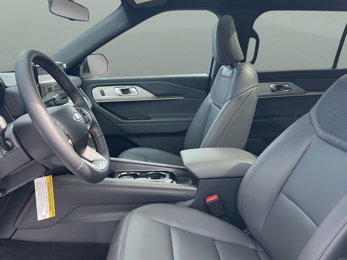 2027 Ford Explorer Active w/200A Pkg