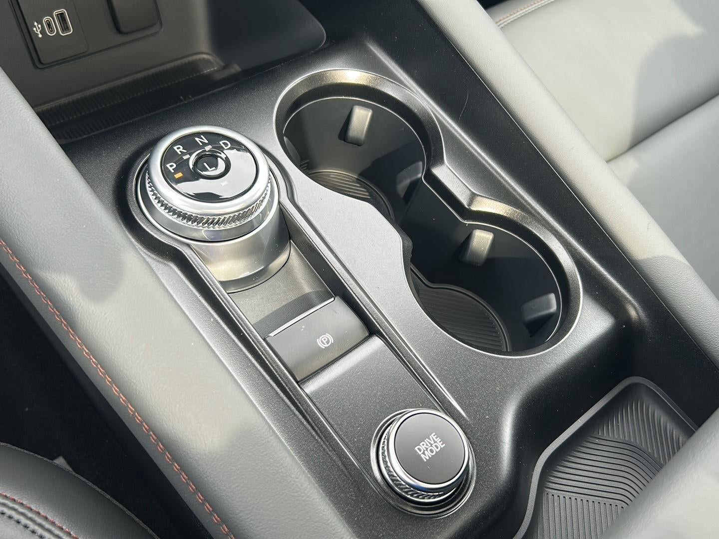 2027 Ford Explorer Active w/200A Pkg