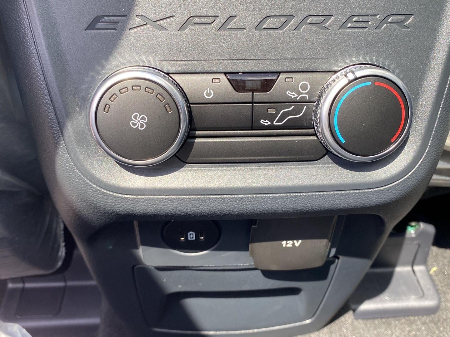 2026 Ford Explorer ACTIVE W/200A PKG 4WD