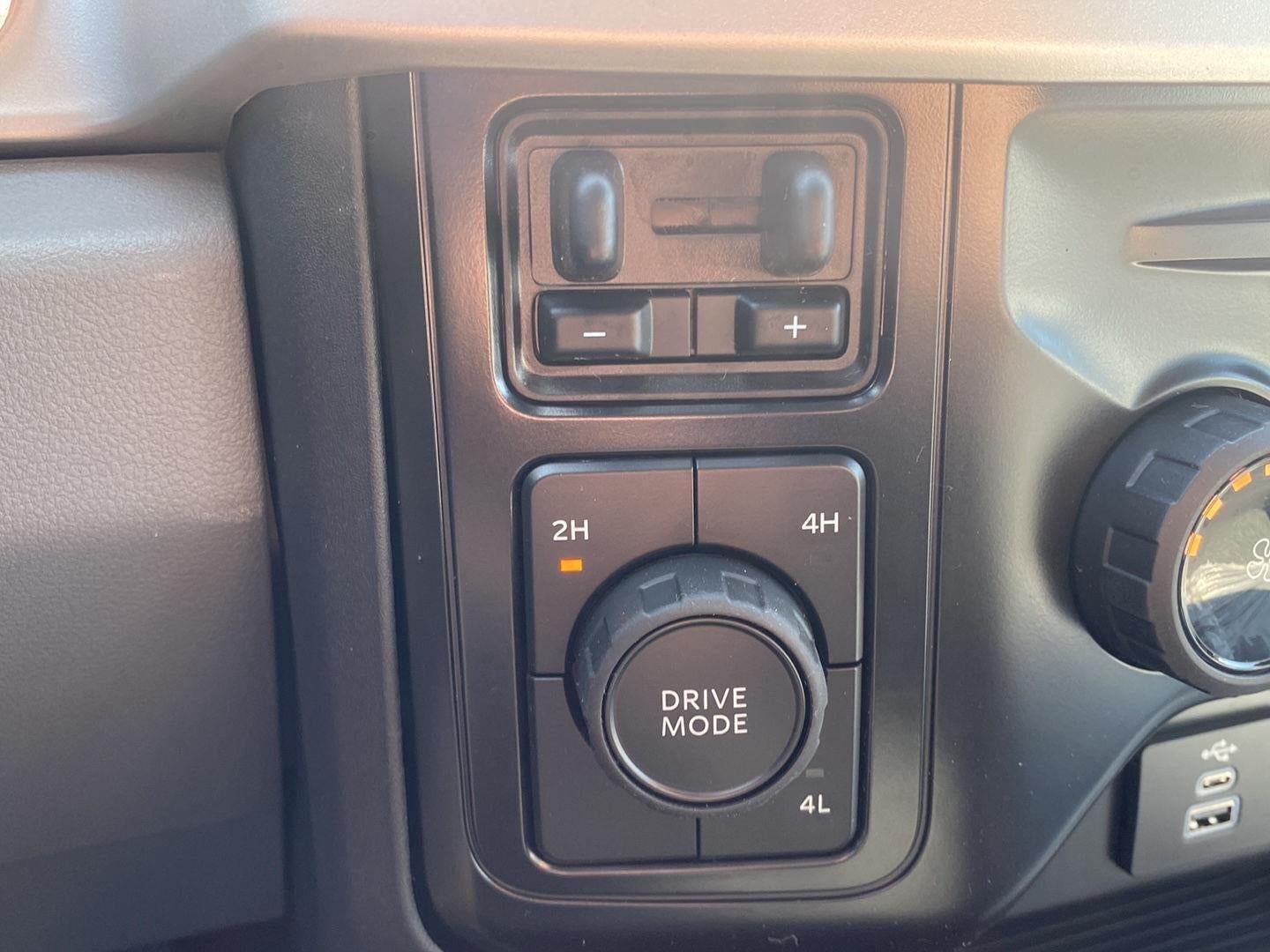 2027 Ford Super Duty F-250 XLT