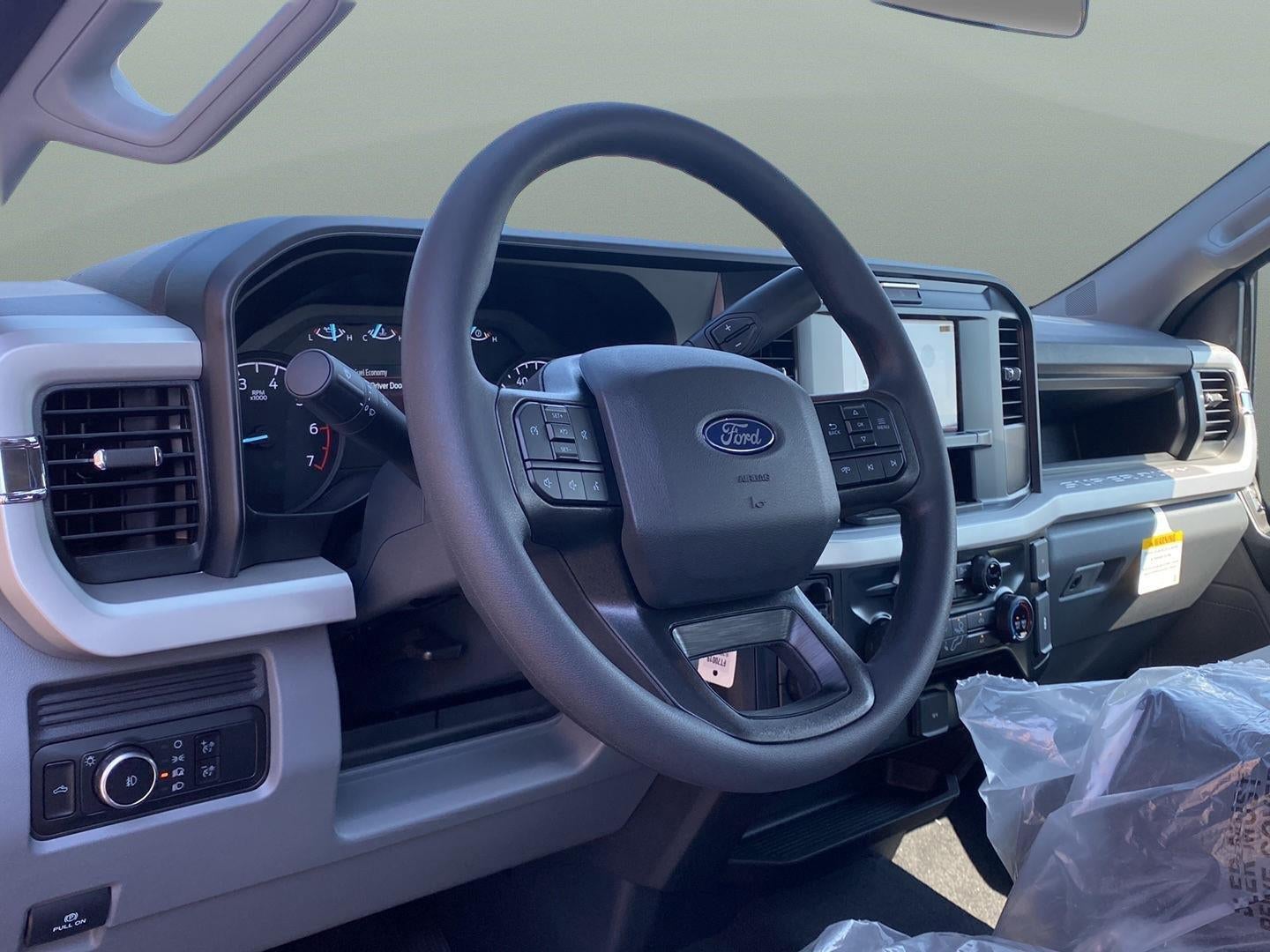 2027 Ford Super Duty F-250 SRW XL