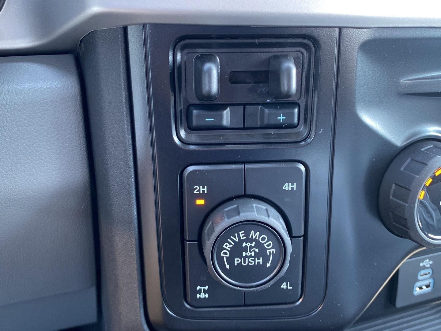 2027 Ford Super Duty F-250 SRW XL