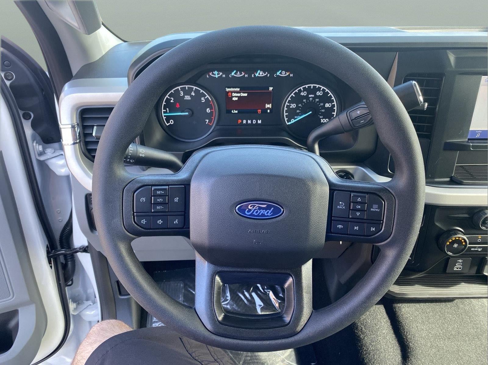 2027 Ford Super Duty F-250 SRW XL