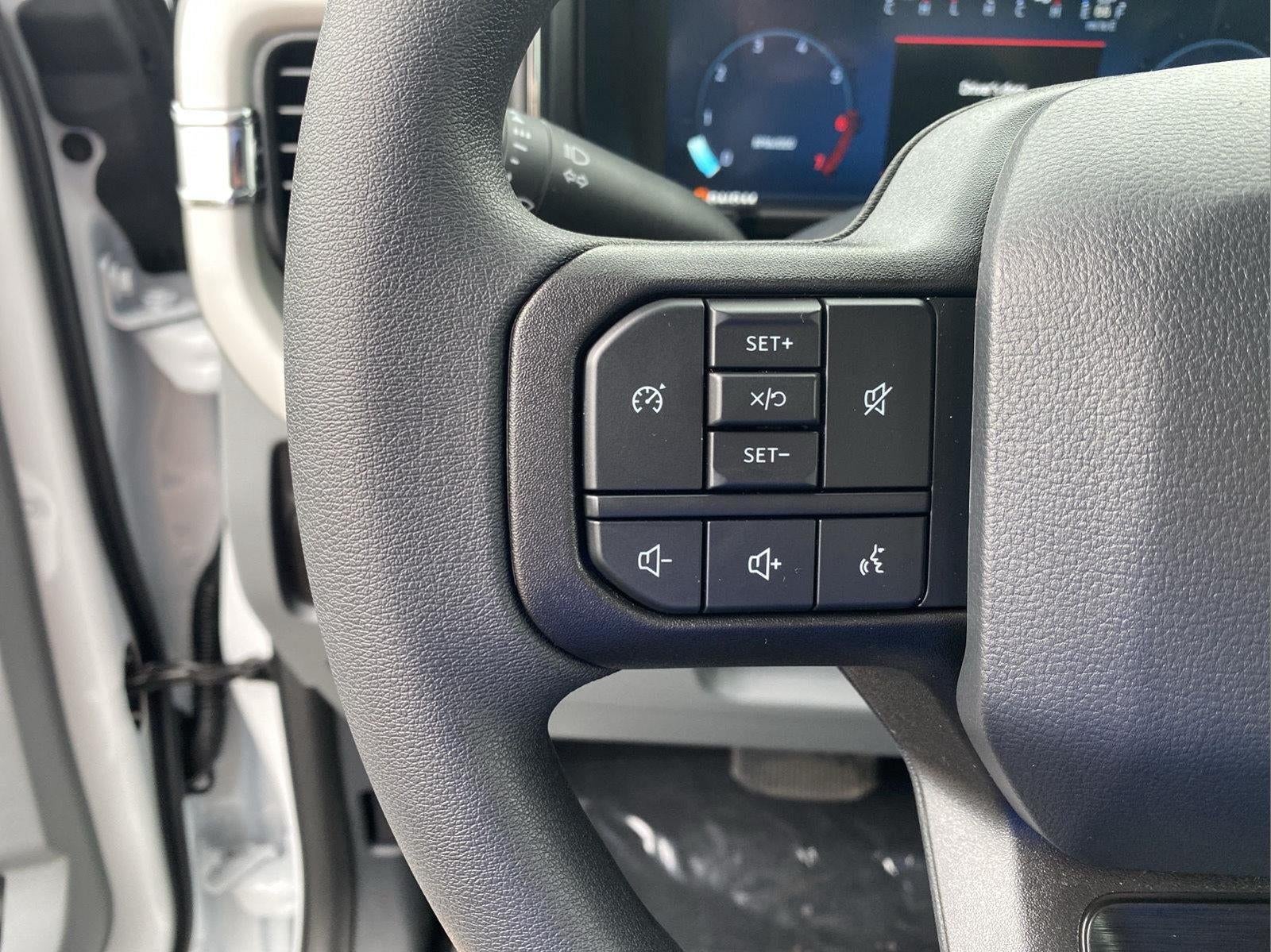 2027 Ford Super Duty F-250 SRW XLT