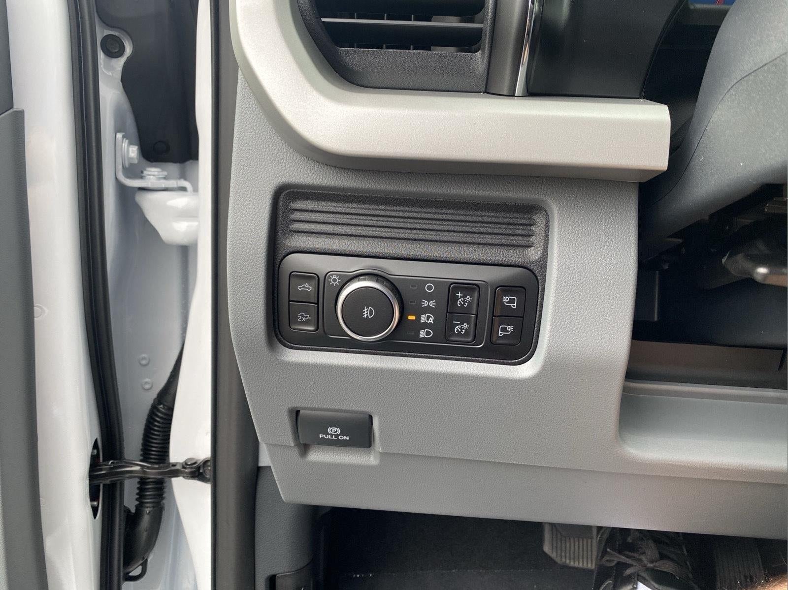 2027 Ford Super Duty F-250 SRW XLT