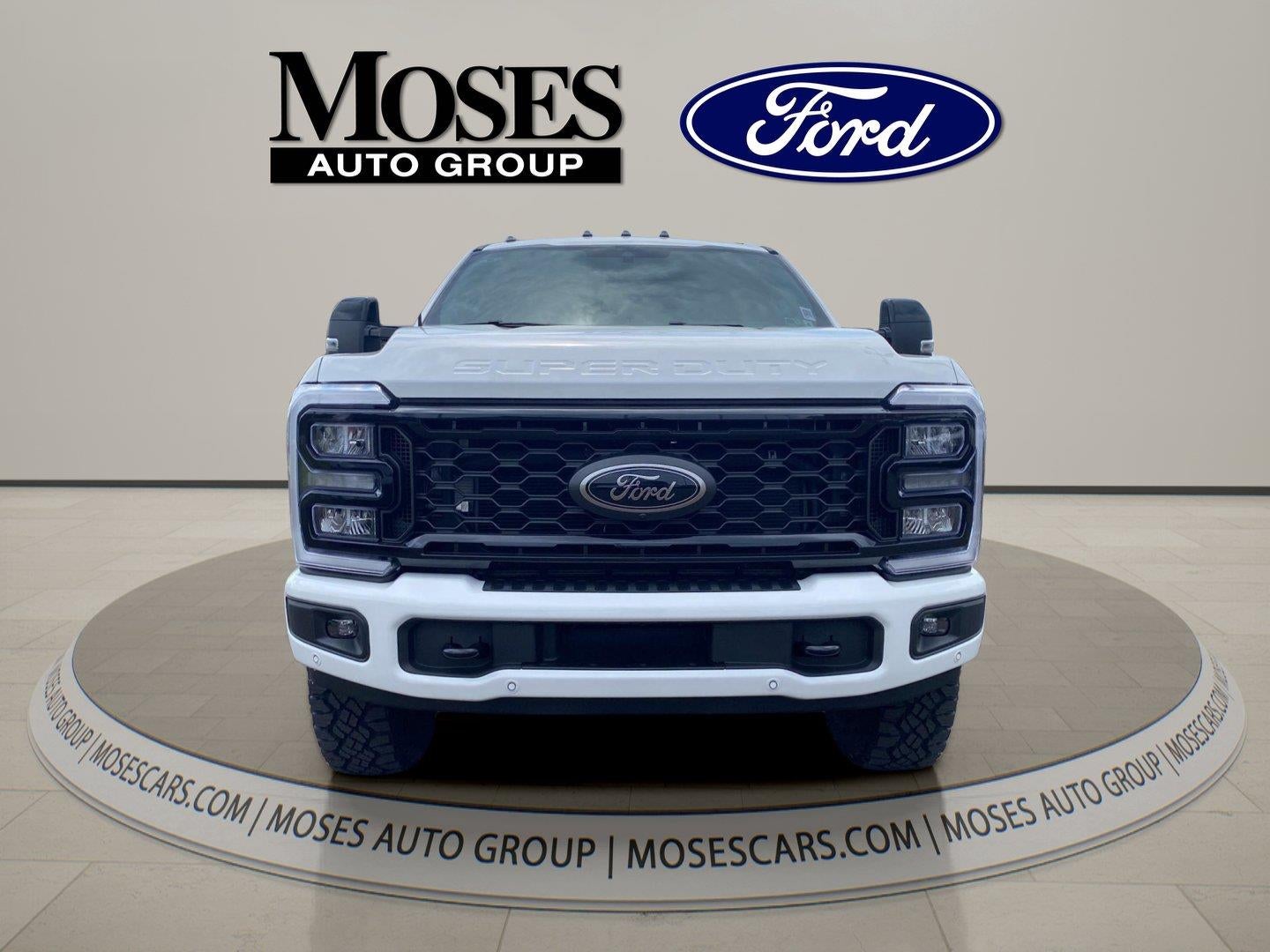 2026 Ford Super Duty F-350 SRW LARIAT