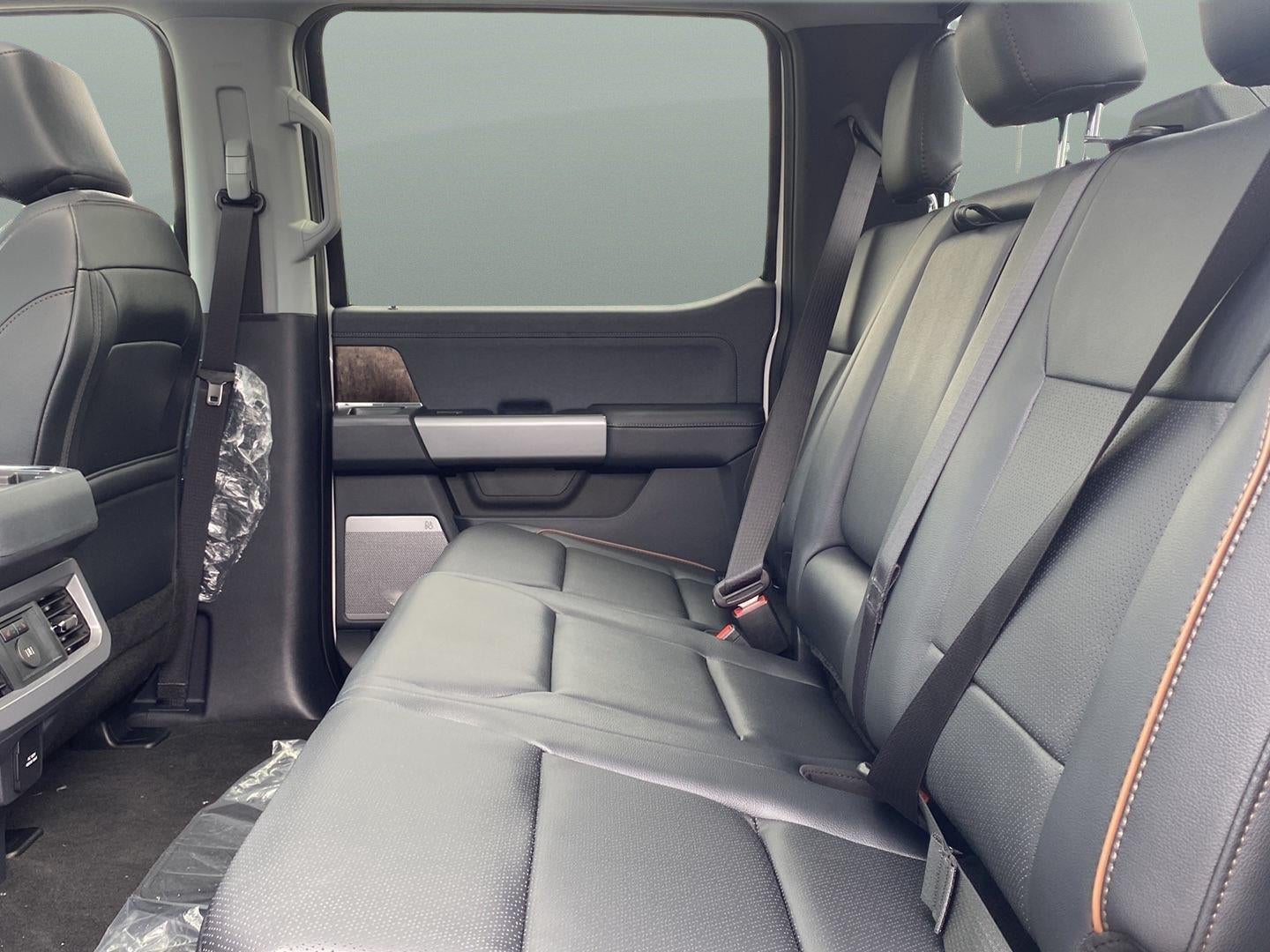2026 Ford Super Duty F-350 SRW LARIAT