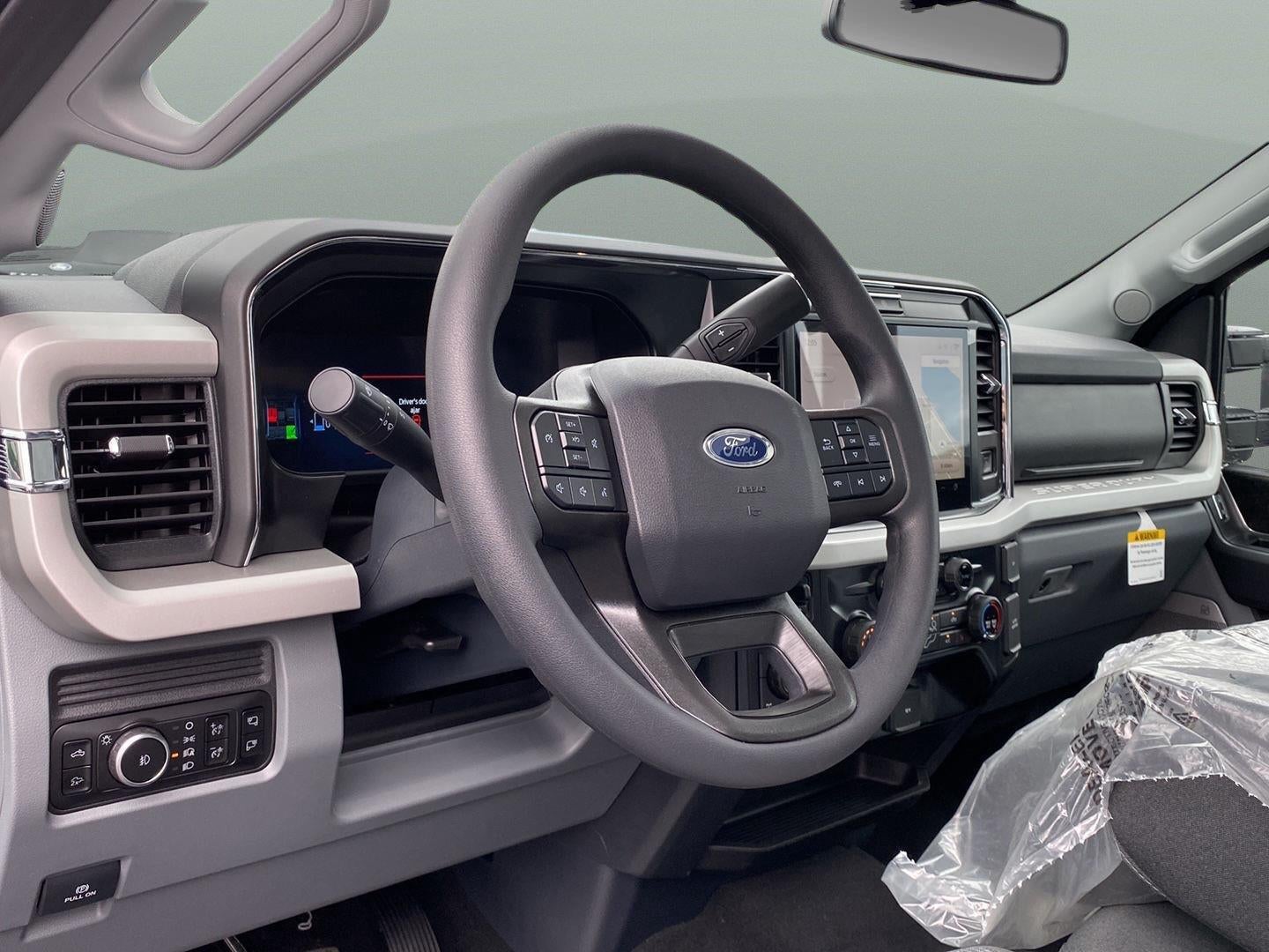 2026 Ford Super Duty F-350 XLT
