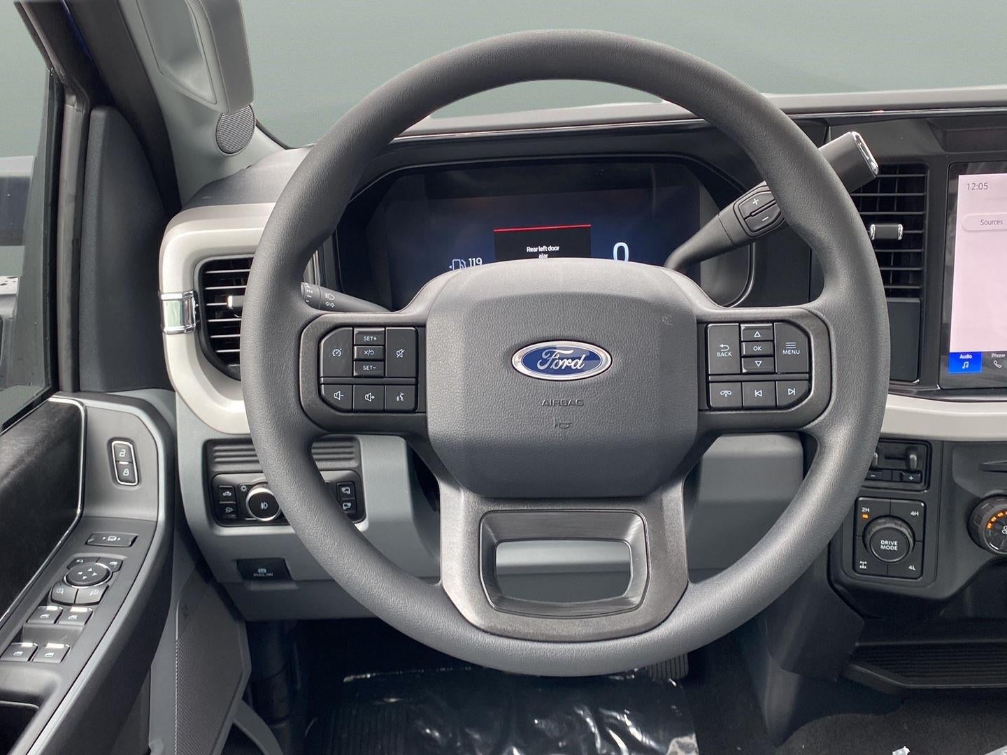 2026 Ford Super Duty F-350 XLT