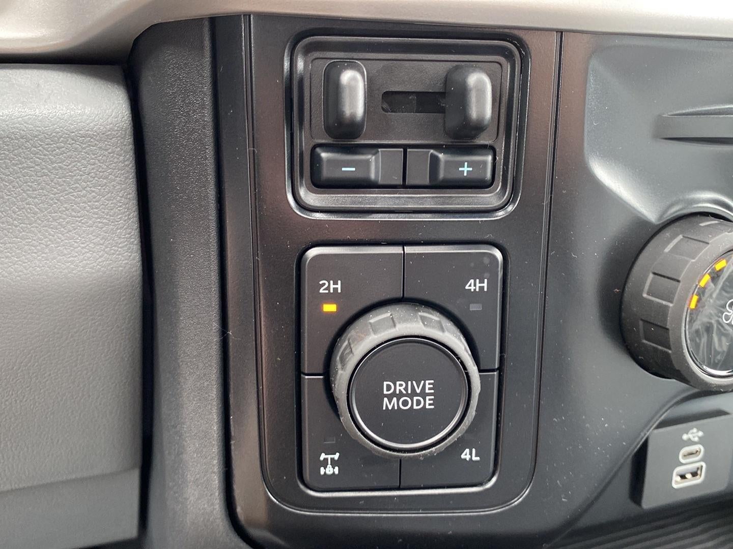 2026 Ford Super Duty F-350 XLT